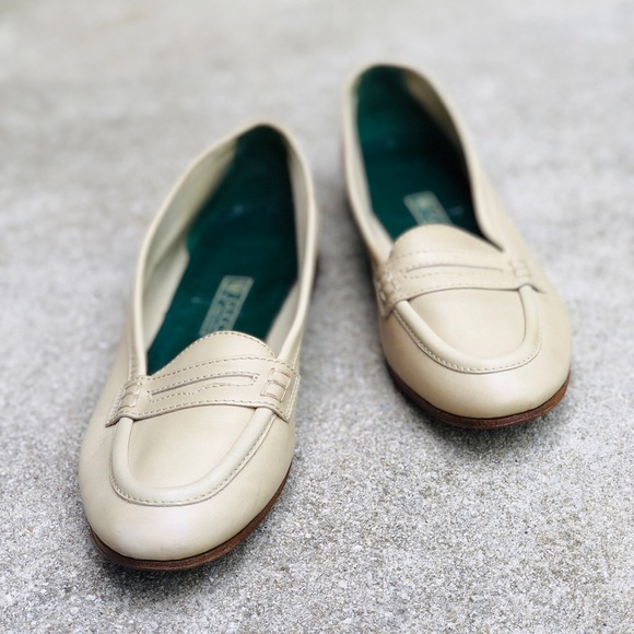 Gucci Light Beige Leather Loafers - Picture 2 of 8